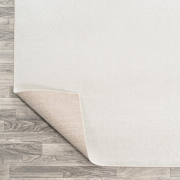 Twyla Classic Solid Low-Pile Machine-Washable Area Rug